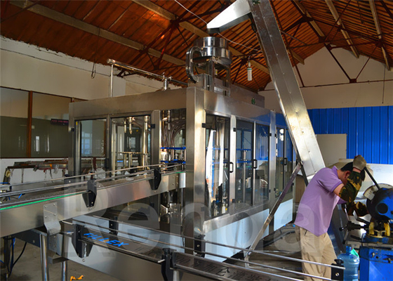 Automated 900BPH 5 Gallon Barrel Filling Machine With Rinsing Filling Sealing SUS304