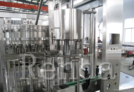 Automatic Bottle Beverage Carbonated Drink  Filling Machine / Bottling Machine