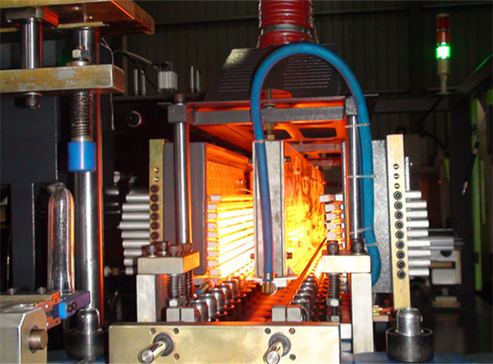 Full Automatic 4000BPH Bottle Blowing Machine , PET Bottle Injection Moulding Machine