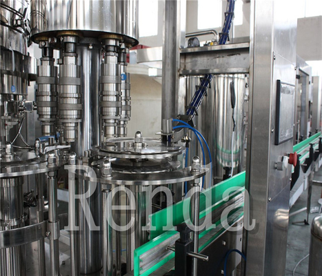 Coca Cola kohlensäurehaltige Getränk-Füllmaschine-waschende füllende mit einer Kappe bedeckende Maschinen-Hochgeschwindigkeitsgetränkefüllmaschine