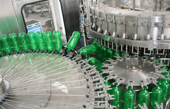 Automatisiertes Getränk-Füllmaschine CER Zertifikat der Soda-Füllmaschine-alkoholfreien Getränke Füller kohlensäurehaltiges