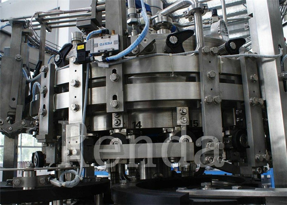 Heißer Fruchtsaft kann Füllmaschine 2-In-1 füllende und mit einer Kappe bedeckende Maschine 6000 BPH